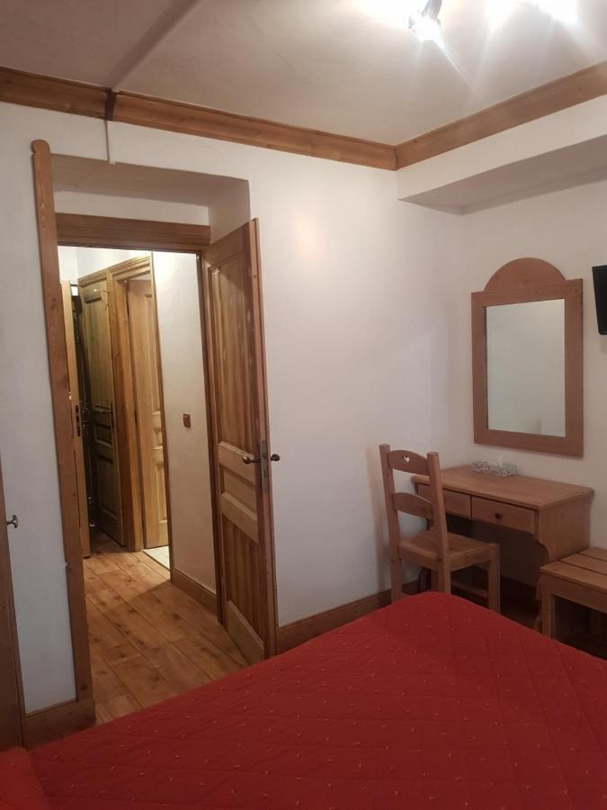 Hotel Restaurant Angival - Chambres Et Appartement Bourg-Saint-Maurice Esterno foto